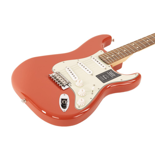 Fender Limited Edition Player Series Stratocaster Pau Ferro - Fiesta Red