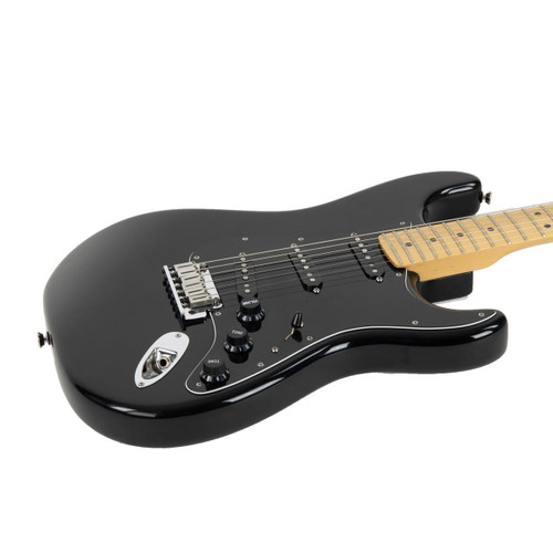 Used Fender 50th Anniversary American Series Stratocaster Black 2004 (Z4021813)