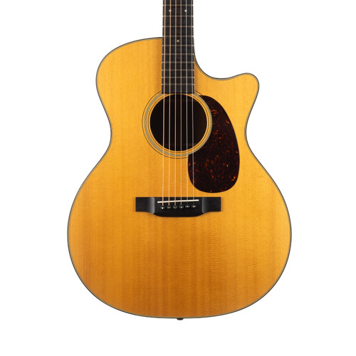 Used Martin GPC-18E Grand Performance Natural 2016