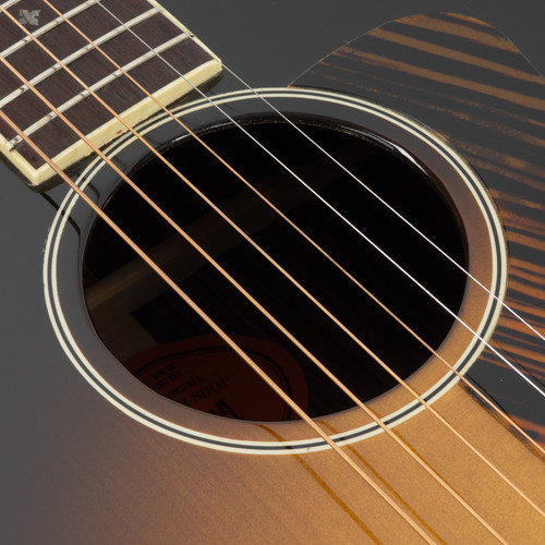 Used Gibson Custom Roy Smeck Prototype Sunburst 2007