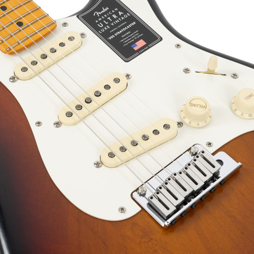 Fender American Ultra Luxe Vintage '50s Stratocaster Maple - 3-Color Sunburst