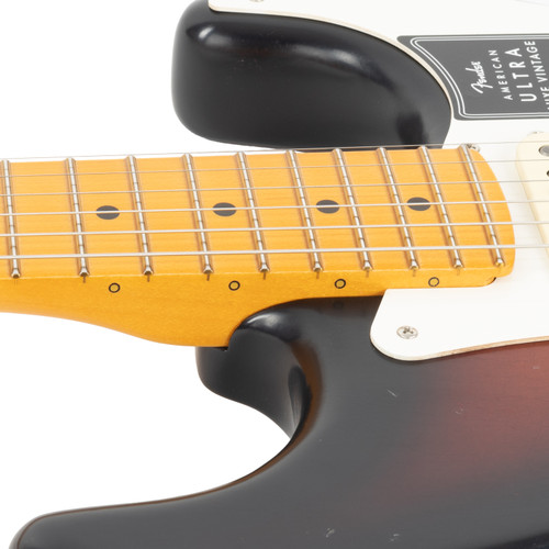 Fender American Ultra Luxe Vintage '50s Stratocaster Maple - 3-Color Sunburst