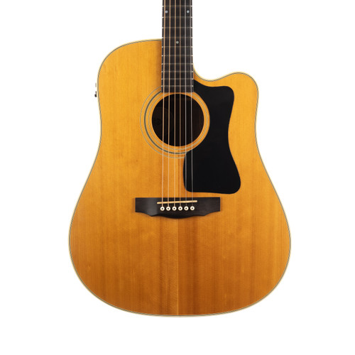Used Guild D50CE Dreadnought Natural 2012 Used Guild D50CE Dreadnought Natural 2012