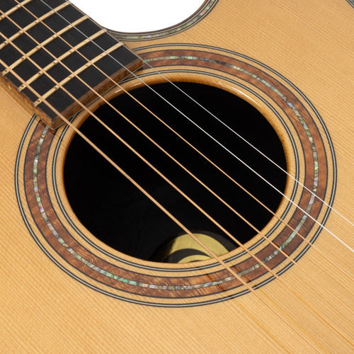 Used Ovation 2077AV50 50th Anniversary Custom Legend 2016