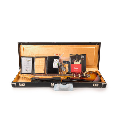 Used Fender Custom Shop 1967 Stratocaster HSS Journeyman Relic - 3-color Sunburst