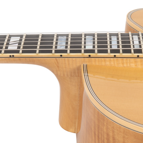 Used Hofner New President Natural 2004