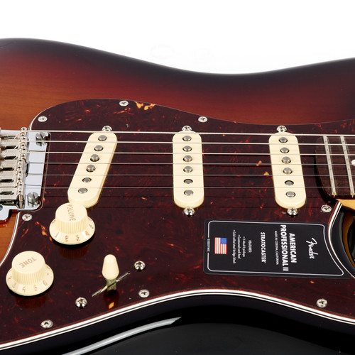 Used Fender American Professional II Stratocaster Rosewood - 3-Color Sunburst