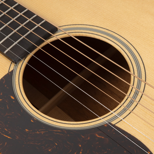 Used Martin D-18 Acoustic Guitar Left Handed - Natural