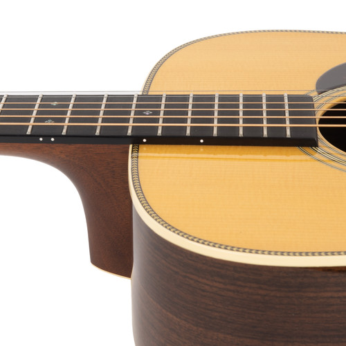 Used Martin HD-28 Natural 2018