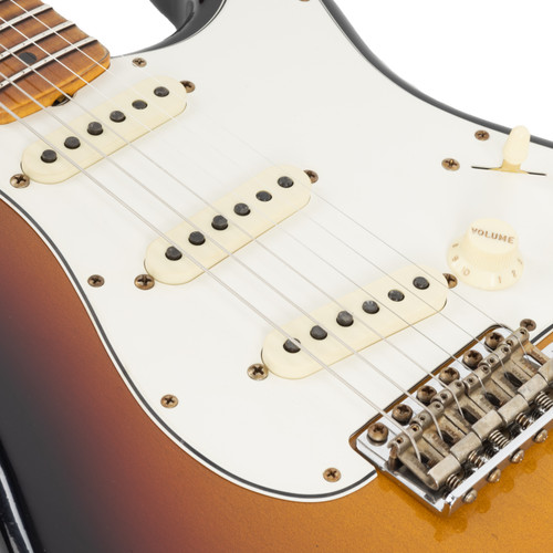 Used Fender Custom Shop Postmodern Strat Journeyman Relic - Bleached 3-Color Sunburst