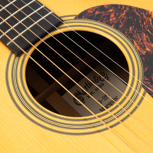 Used Martin D-28 Marquis Natural 2009