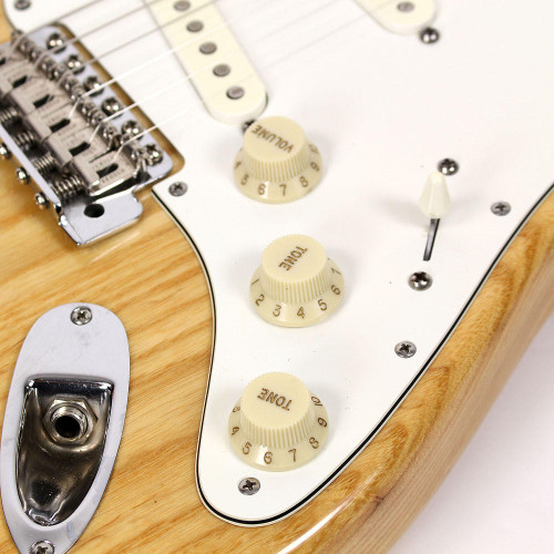Vintage 1975 Fender Stratocaster Electric Guitar Natural