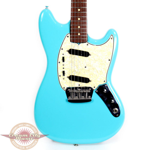 Vintage 1966 Fender Duo Sonic II Electric Guitar Refinished in Blue