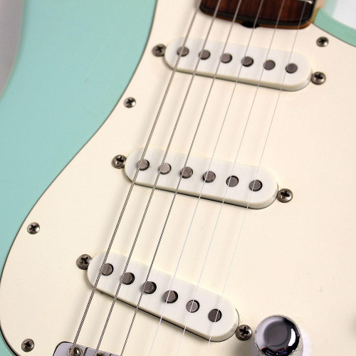 1989 Fender American Vintage 62 Reissue Stratocaster Electric Guitar Sea Foam Green