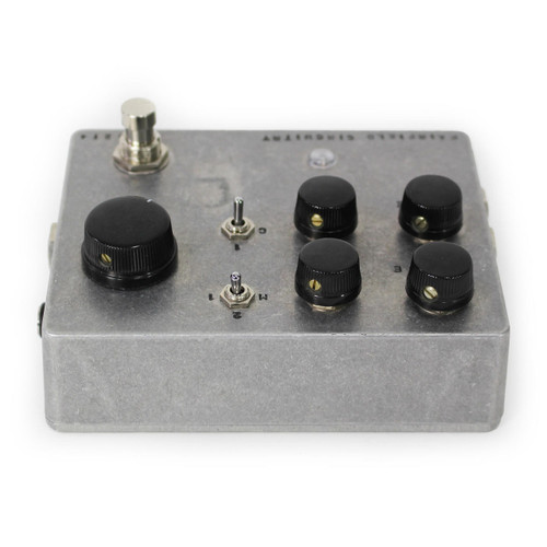 Fairfield Circuitry Meet Maude Analog Delay Pedal