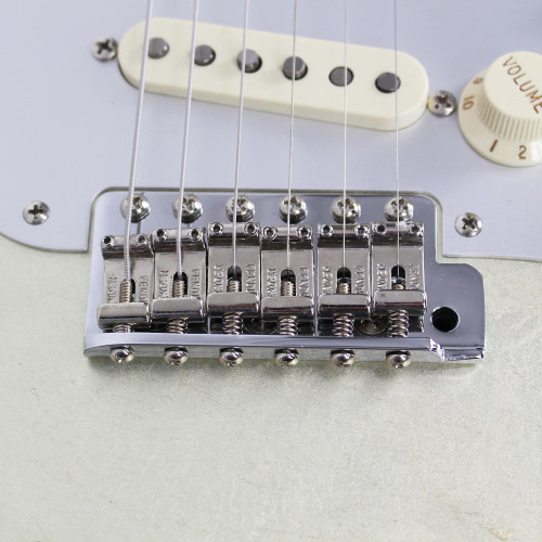 2005 Fender Custom Shop Limited Edition Master Built Master Salute Stratocaster in White Gold Leaf