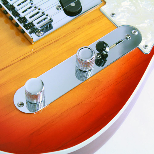 2006 Fender American Deluxe Telecaster in Cherry Sunburst