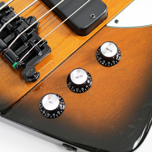 2005 Gibson Thunderbird Electric Bass Guitar Sunburst Finish