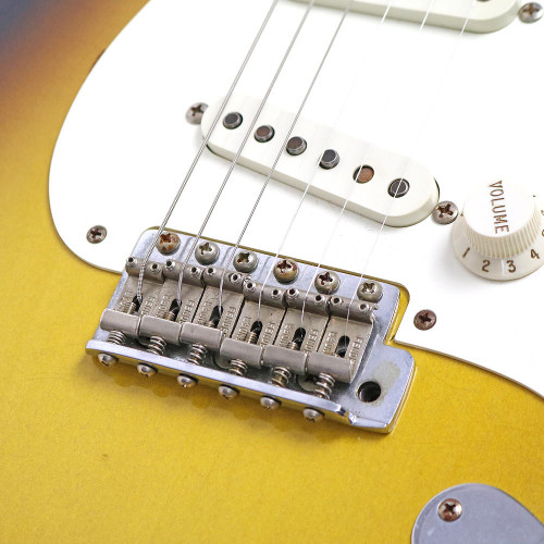 2001 Fender Custom Shop '56 Stratocaster Relic Electric Guitar Sunburst Finish