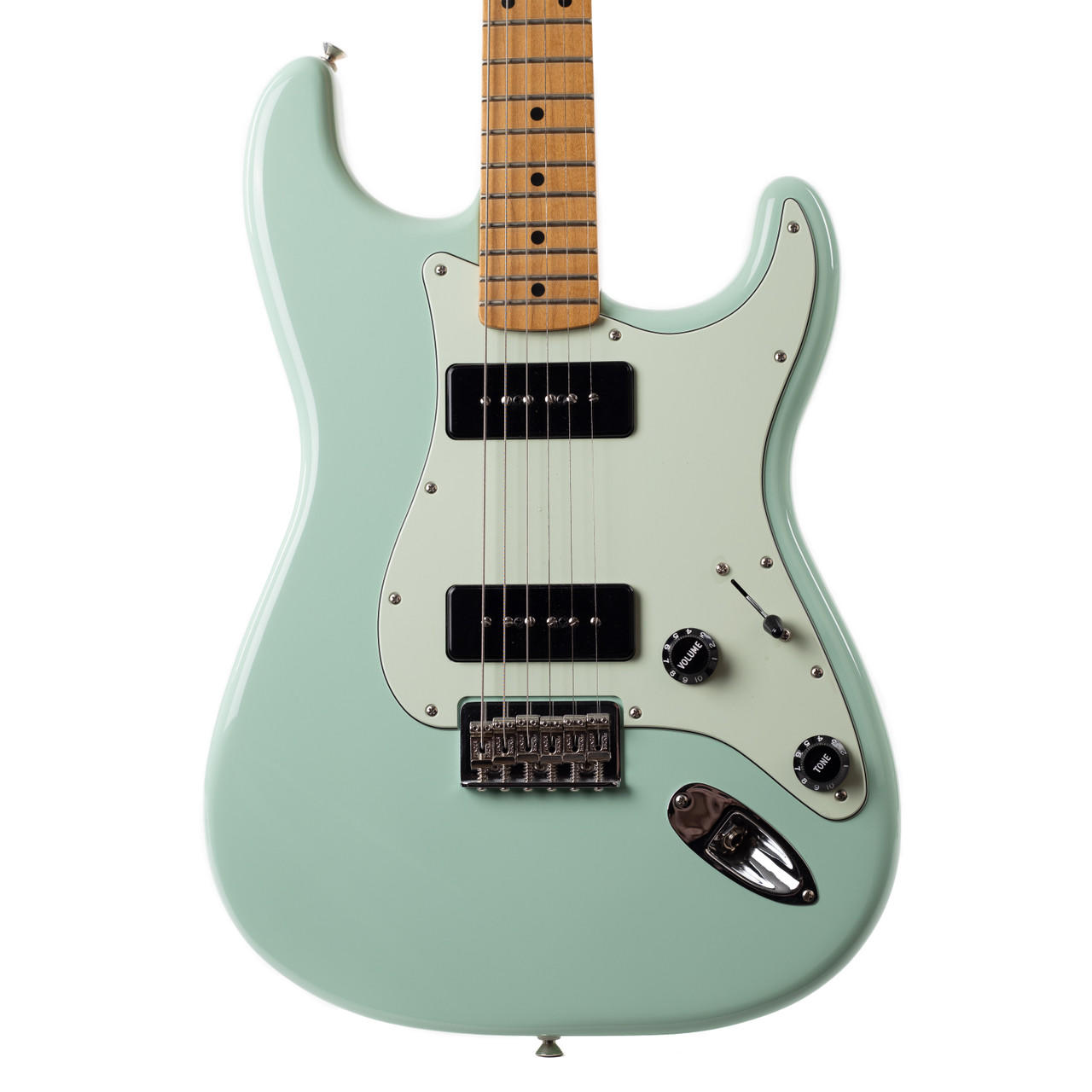 Fender Mexico Noventa ストラトキャスター　サーフグリーン Fender Noventa Stratocaster ®, Maple Fingerboard, Surf Green w