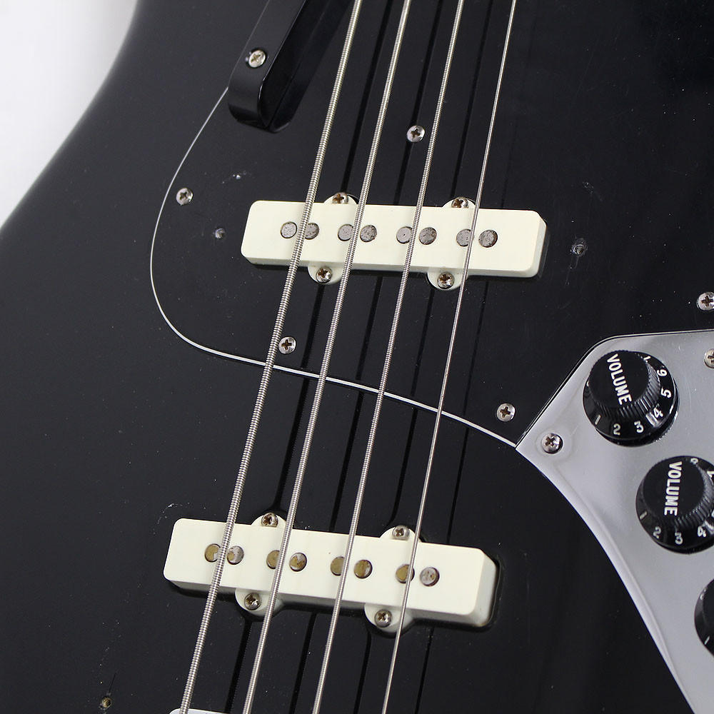 Vintage 1983 Fender Jazz Bass Black | Cream City Music