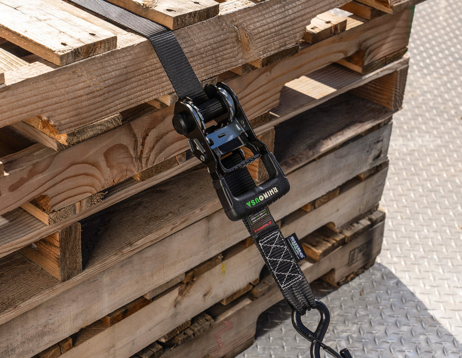 Self-Tensioning Rachet Tie-Down Strap | Universal