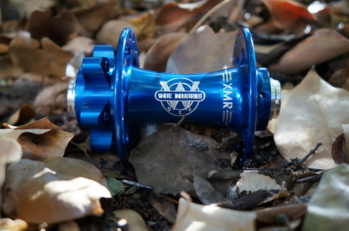 新品 WHITE INDUSTRIES XMR フロントハブ 12mmスルー White Industries XMR Front Hub