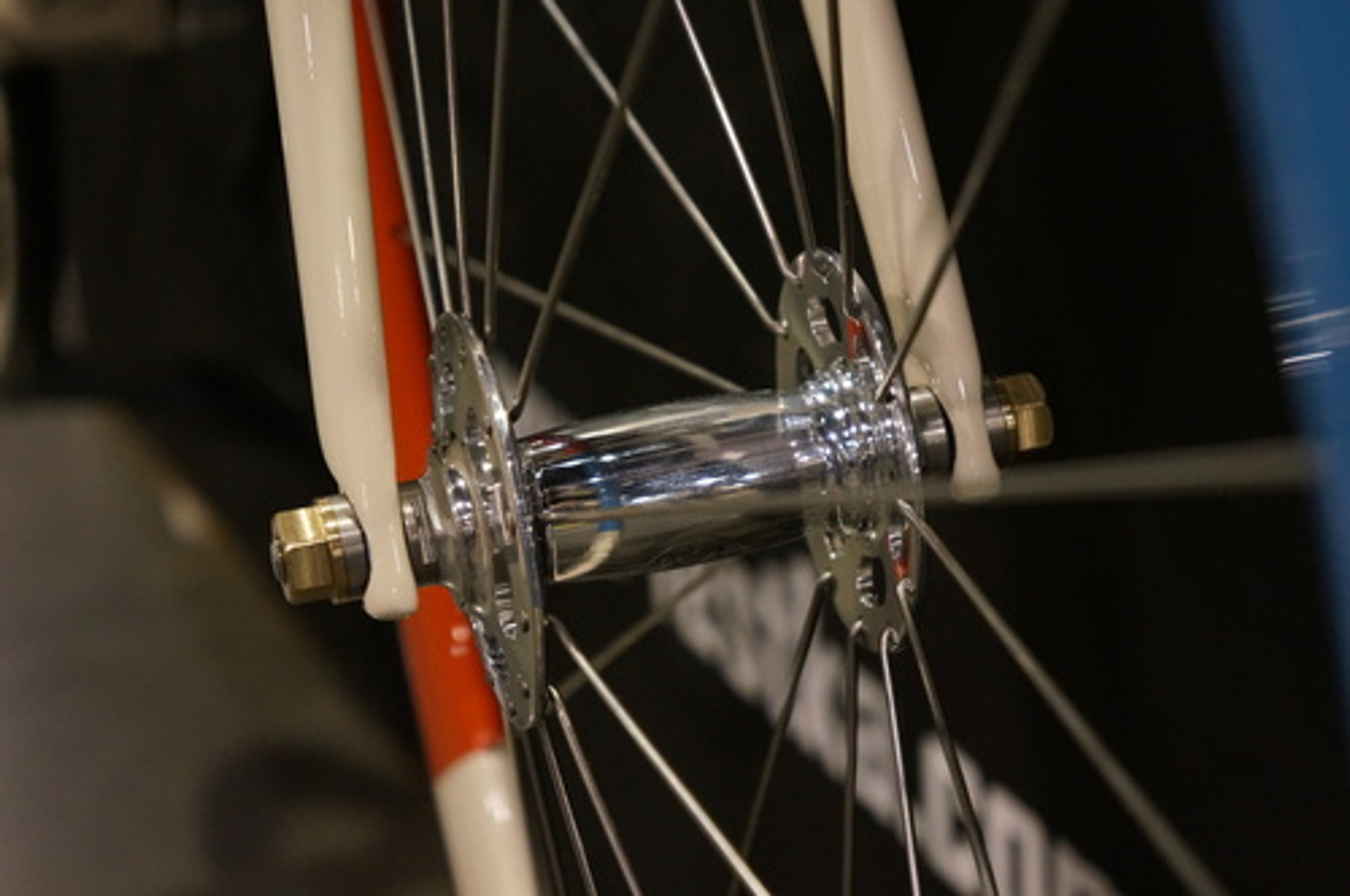 road bike front hub