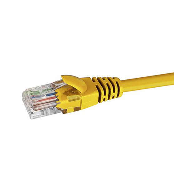 Close-up profile of the RJ45 connector and Yellow jacket on a 5m Datamaster Cat6 U/UTP patch cable.