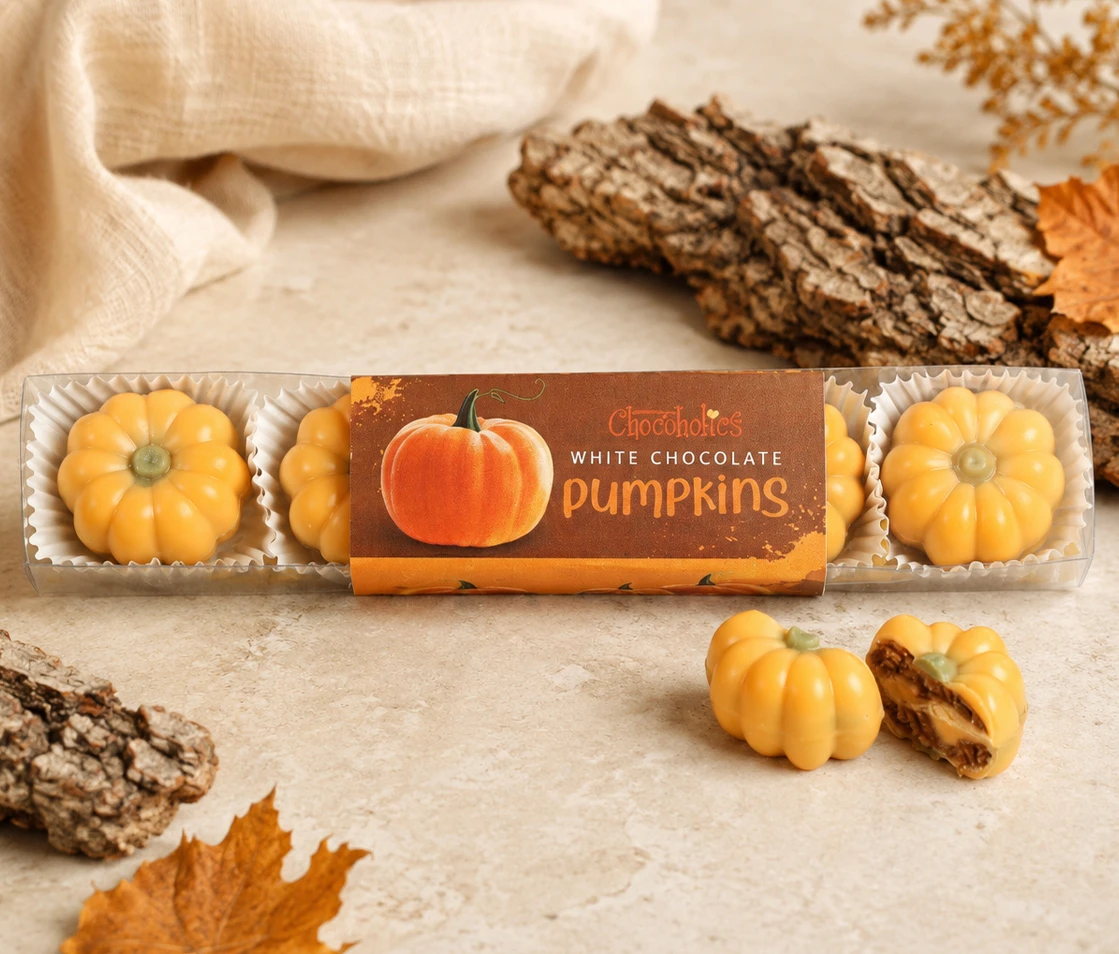 6 praline filled white chocolate pumpkins