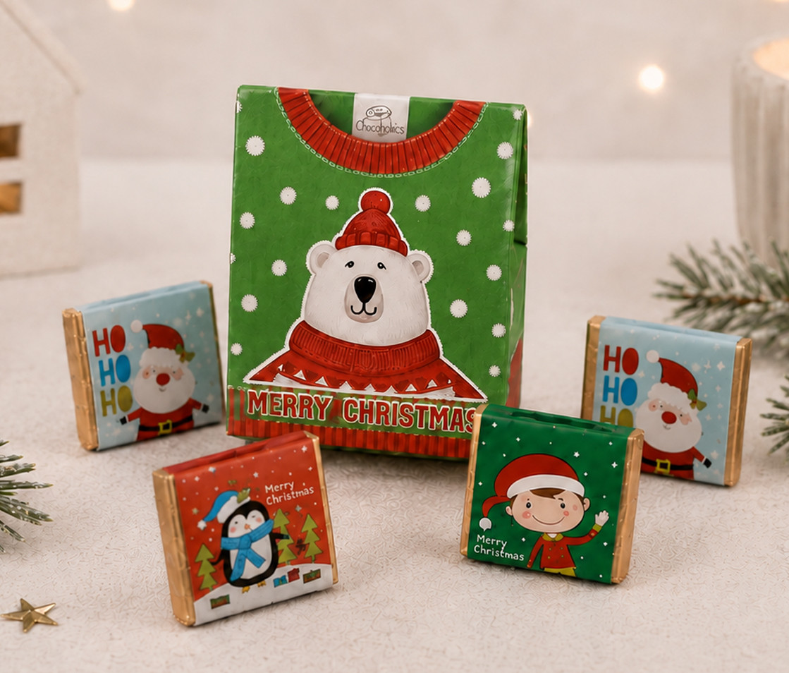7403 Polar Bear Jumper Box with 4 Milk Chocolate Squares