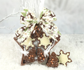 1024 Wreath & Snowflake Luxury Milk Chocolate Star - A Lovely Novelty Gift 1024 Wreath & Snowflake Luxury Milk Chocolate Star - A Lovely Novelty Gift