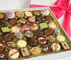 4072 Luxury Chocolate Collection. 48 Beautifully Presented Chocolates