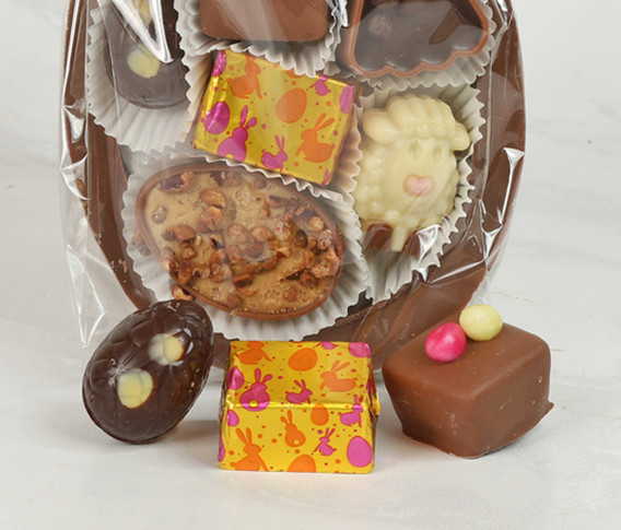 Thick Half Milk Chocolate Easter Egg Shell with 7 Assorted Luxury Chocolates