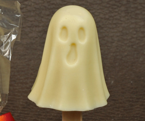 1054 Spooky White Chocolate Ghost Lolly. It's spookily good!