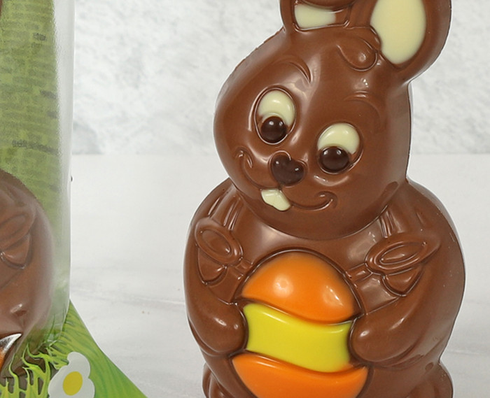 8360 Baby Bunny with Egg Milk Chocolate Figure 55g. 8360 Baby Bunny with Egg Milk Chocolate Figure 55g.
