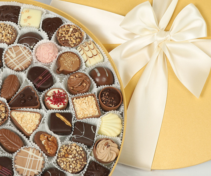 5846 - Glorious Gold Chocolate Box with 72 Luxury Chocolates 5846 - Glorious Gold Chocolate Box with 72 Luxury Chocolates