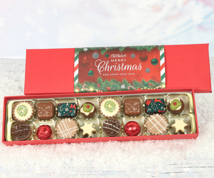 Merry Christmas Chocolate Box | 8 Festive Chocolates with Garland Wrapper