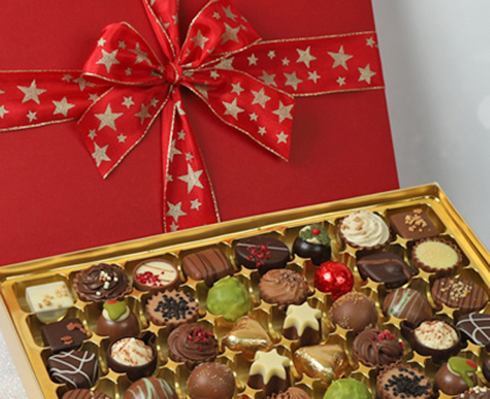 1009 Red & Gold Festive Chocolate Collection - 48 Stunning Festive Chocolates 