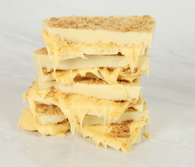 3110 Lemon Cheescake Stuffed White Chocolate Slab