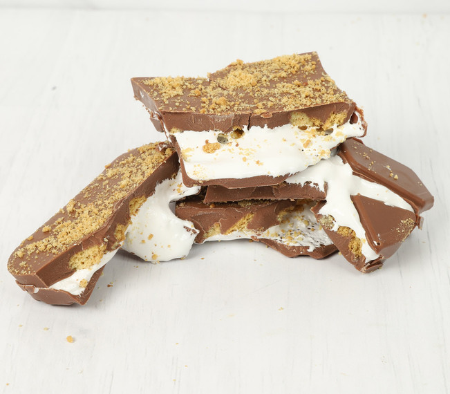 3040 S'Mores Milk Chocolate Slab. Fluffy Marshmallow stuffed bar 3040 S'Mores Milk Chocolate Slab. Fluffy Marshmallow stuffed bar