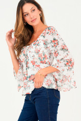 Manga campana: movimiento, fluidez y un toque Boho en tu guardarropa