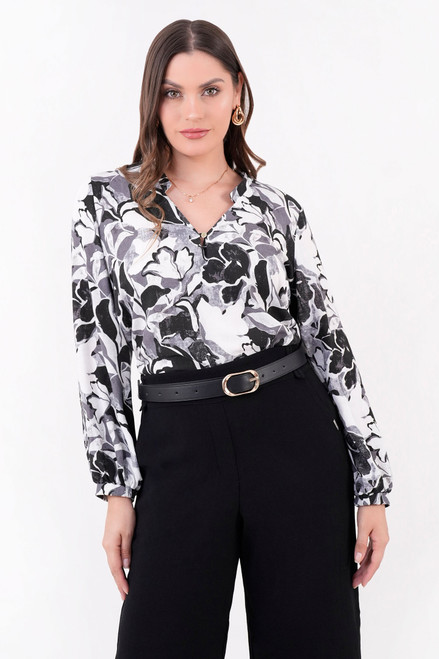 Blusa manga larga en rayon estampado con escote V