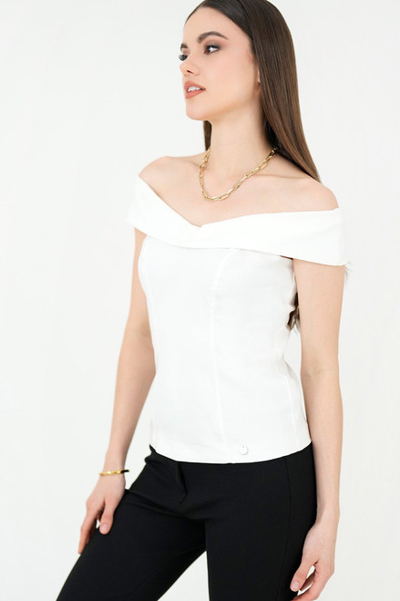 Top off shoulder Top off shoulder