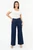 Pantalón recto en Denim Confort con bolsillos laterales y pretina de un botón.