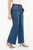 Pantalón recto en Denim Confort con bolsillos laterales y pretina de un botón.