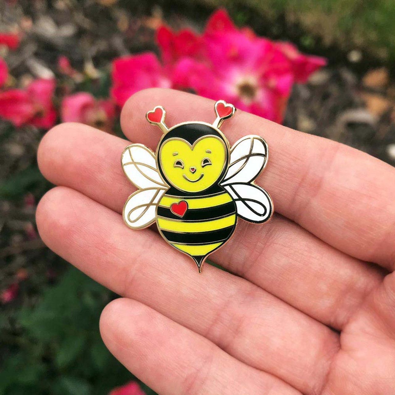 Love Bee Pin