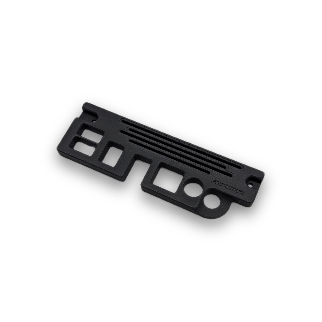 AKAI MPC Live 2（SSD増設済み、デッキセーバー・ケース付き） AKAI