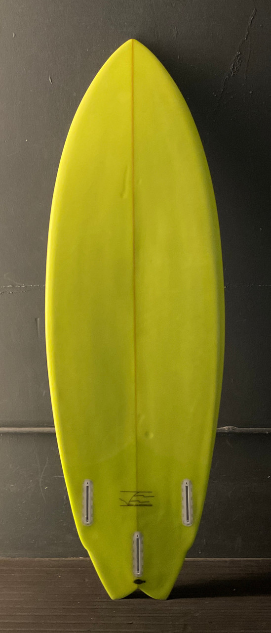 5'5" N/A photo 4