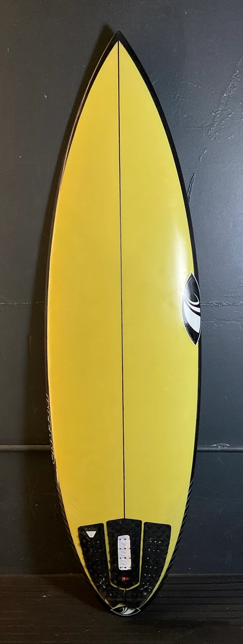 5'7" Inferno 72 photo 1